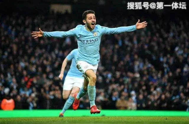  曼城多点开花展统治力，客场大胜埃弗顿稳居榜首